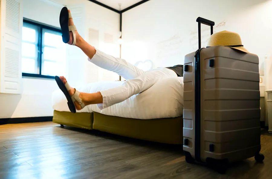 Cover Image for 8 strategies for finding incredible travel deals