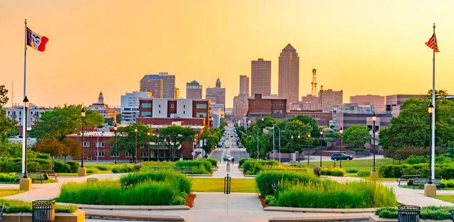 Cover Image for 9 Activities to Explore in Des Moines, Iowa