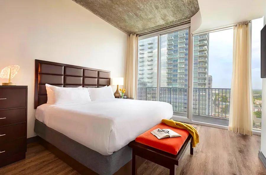 Cover Image for Marriott promotion: Sign up to receive up to 6,000 bonus points for every two-night stay