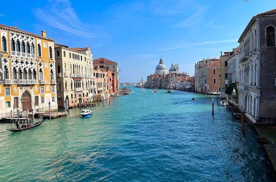 Cover Image for Venice may raise its tourist tax in 2025