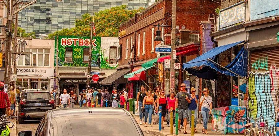 Cover Image for Discover the Authentic Toronto Through Its Must-See Neighborhoods