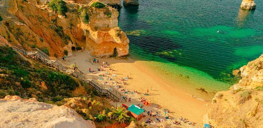 Cover Image for Direct Flights Now Available to This Hidden Gem on the European Coast
