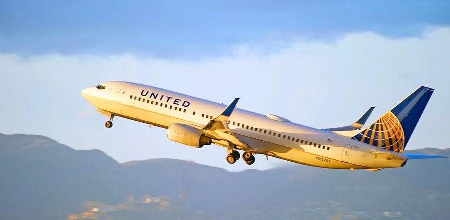 Cover Image for Changes to United’s Frequent Flyer Program—Who Benefits?