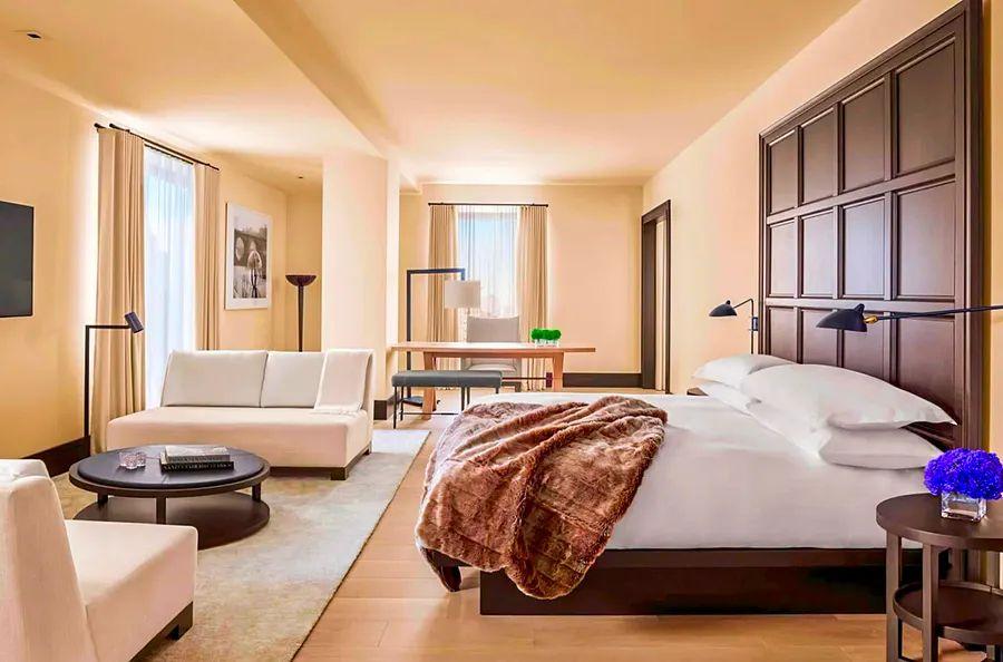 Cover Image for Right now, you can book The New York Edition for under 50,000 points.