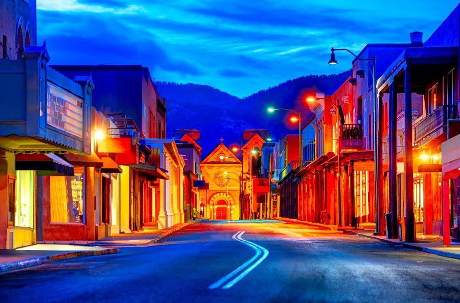 Cover Image for Exploring beyond the Bahamas and Mexico: 10 U.S. spring break spots that avoid COVID-19 testing hassles