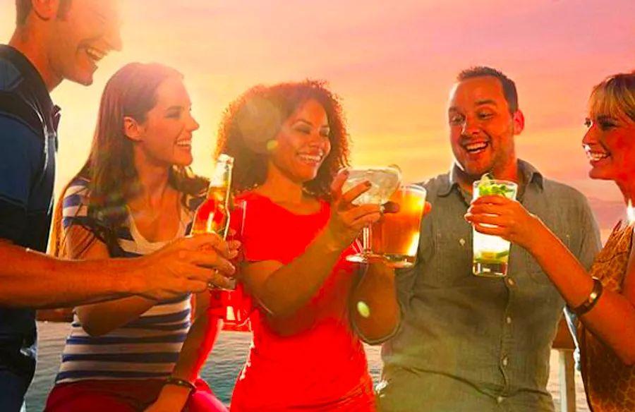 Cover Image for Cocktails You Can't Miss on Your Dinogo Escape Cruise