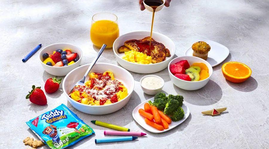 Cover Image for Kids’ meals in the air: Discover which airlines provide meals for children