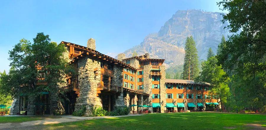 Cover Image for 7 Amazing Camps and Secluded Lodges Across the United States