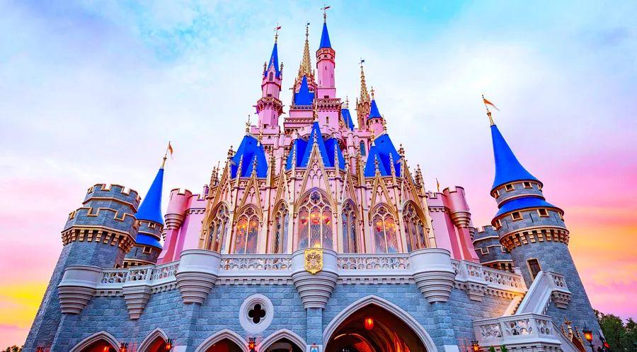 Cover Image for Your Enchanted Guide to Planning a Disney World Trip This Year