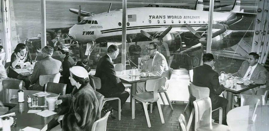 Cover Image for Why Do Airlines Still Enforce Dress Codes for Passengers?