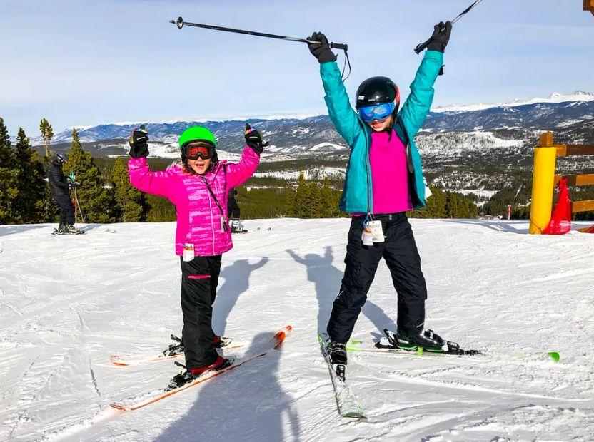 Cover Image for Why skiing could be the ultimate big family getaway
