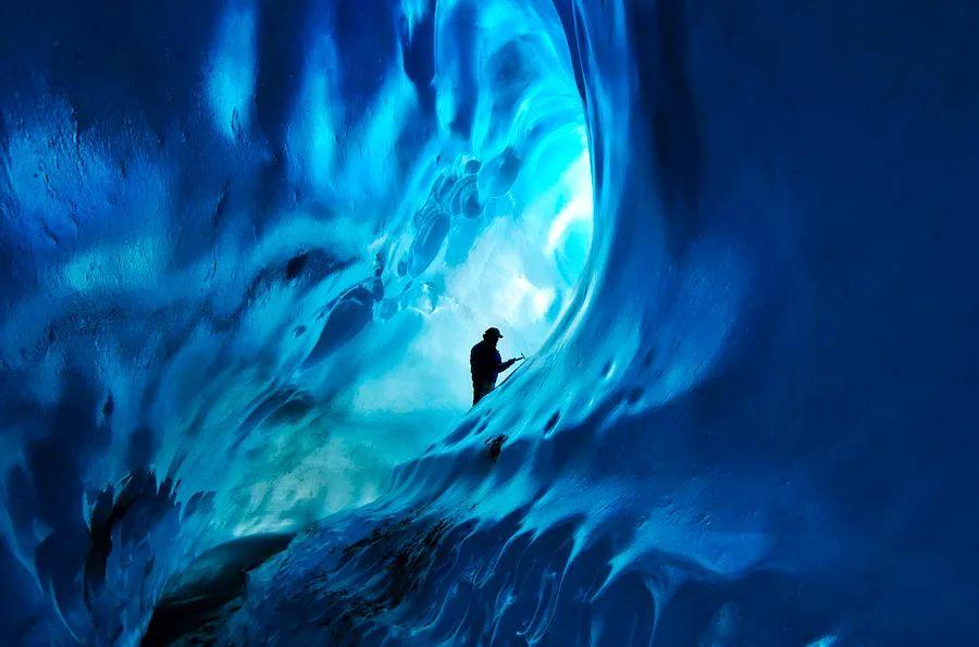 Cover Image for 11 Amazing National Parks to Experience This Winter