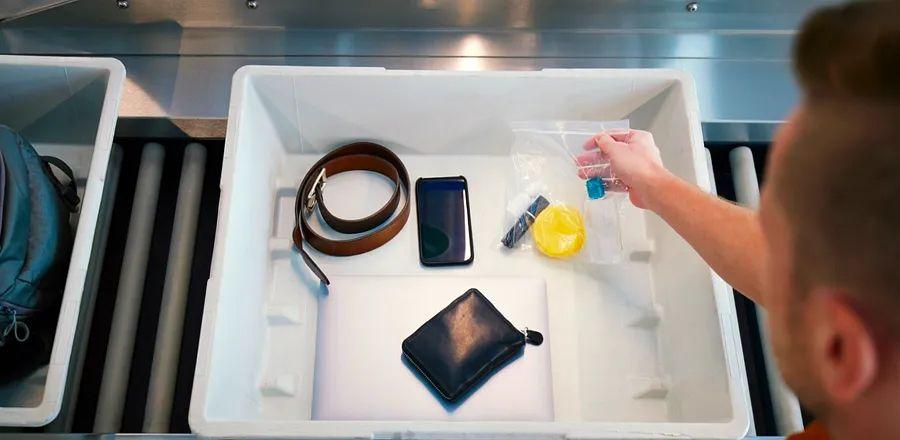 Cover Image for Oh no! I Left Something on the Plane or at TSA. How Can I Retrieve It?