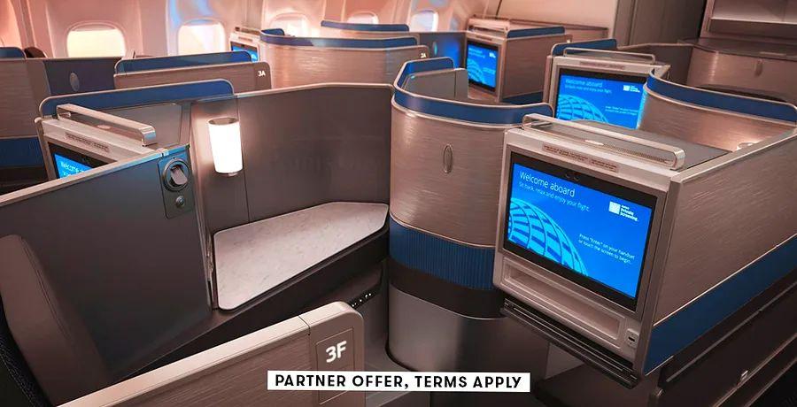 Cover Image for United Business Card review: Great benefits for United enthusiasts