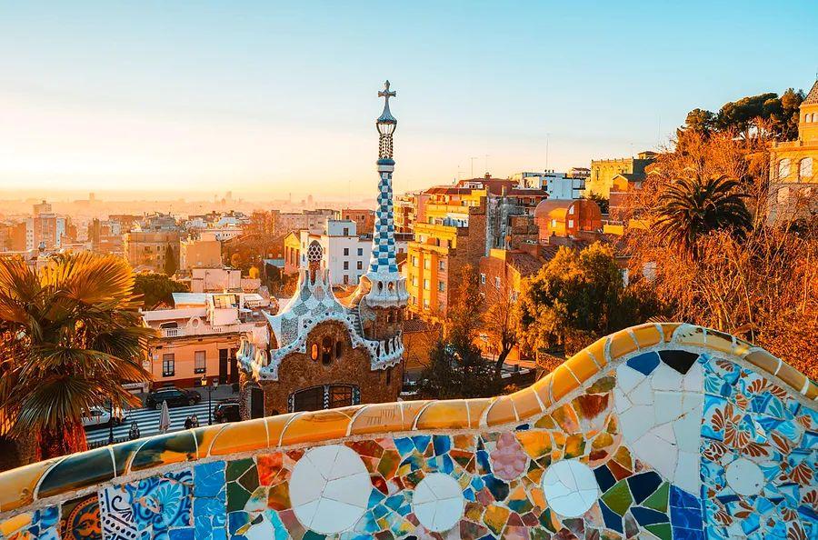 Cover Image for Spain flight deal: Travel to Barcelona from the US for as low as $328 nonstop