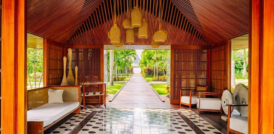 Cover Image for Ways to Support Local Artists During Your Next Caribbean Vacation