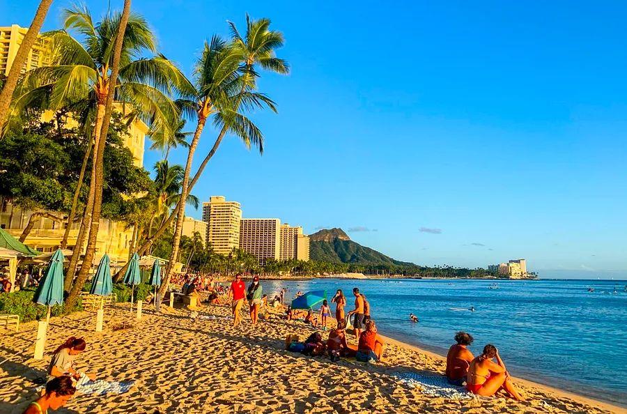 Cover Image for Hawaii Has Eliminated Its Booster Requirement