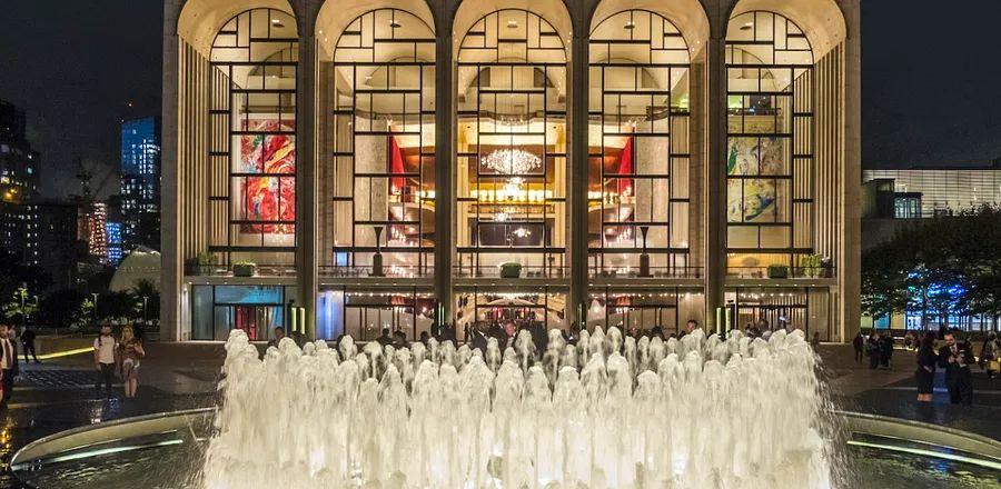 Cover Image for Metropolitan Opera in New York Mandates Boosters