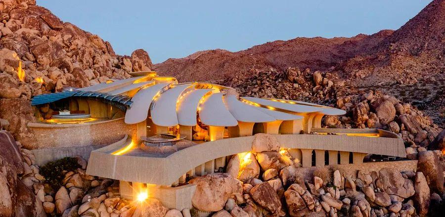 Cover Image for 16 Joshua Tree Airbnbs for Your Desert Escape