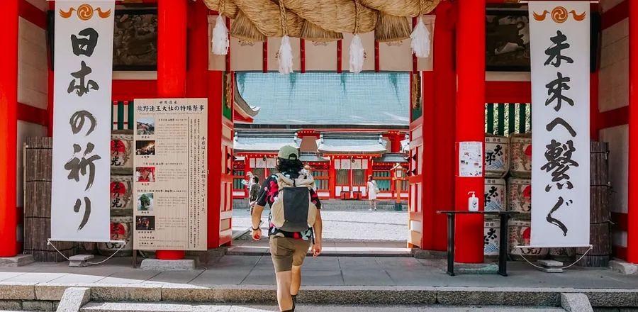 Cover Image for These 9 Travel Spots Are Best Experienced Solo