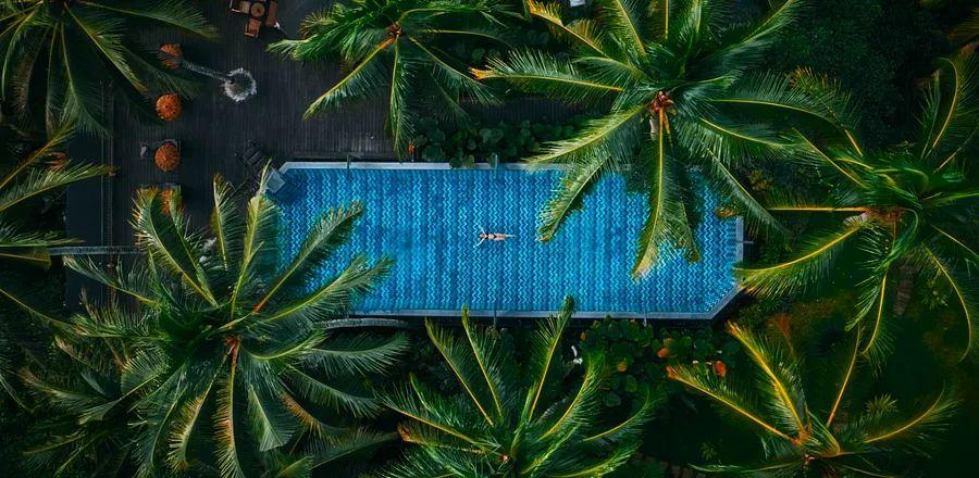 Cover Image for The 13 Most Impressive Hotel Pools Around the Globe