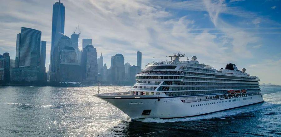 Cover Image for Do You Need a COVID Vaccination to Cruise? It Varies by Ship and Destination