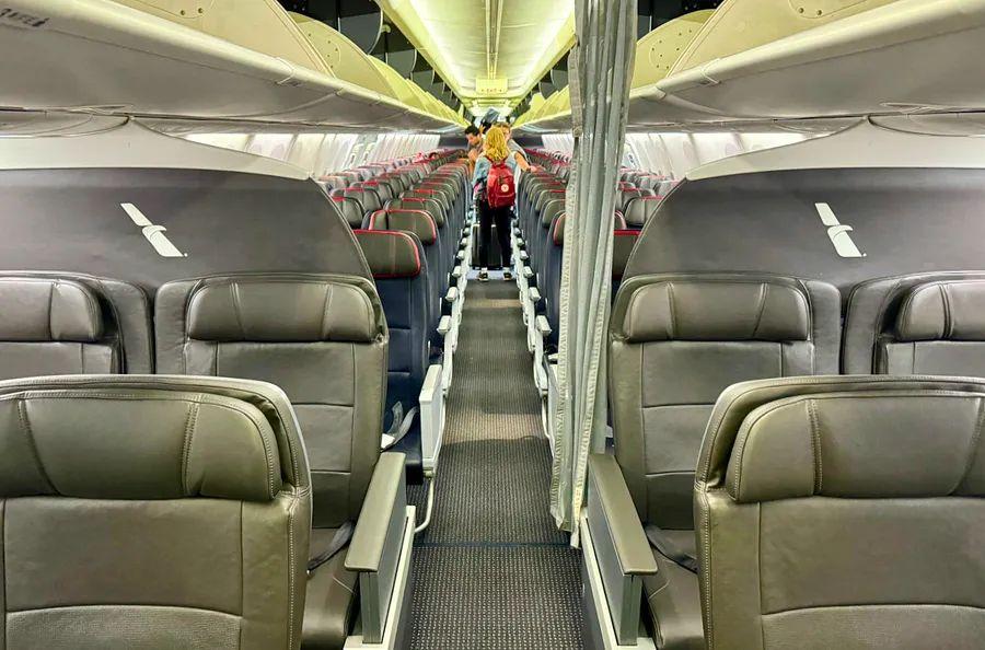 Cover Image for You can now earn miles and Loyalty Points from paid upgrades on American Airlines