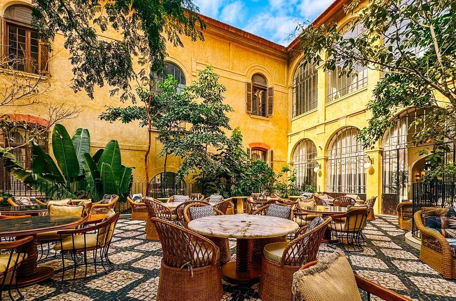 Cover Image for At South America's inaugural Soho House, modern design and Brazilian creativity breathe new life into a historic part of Sao Paulo.