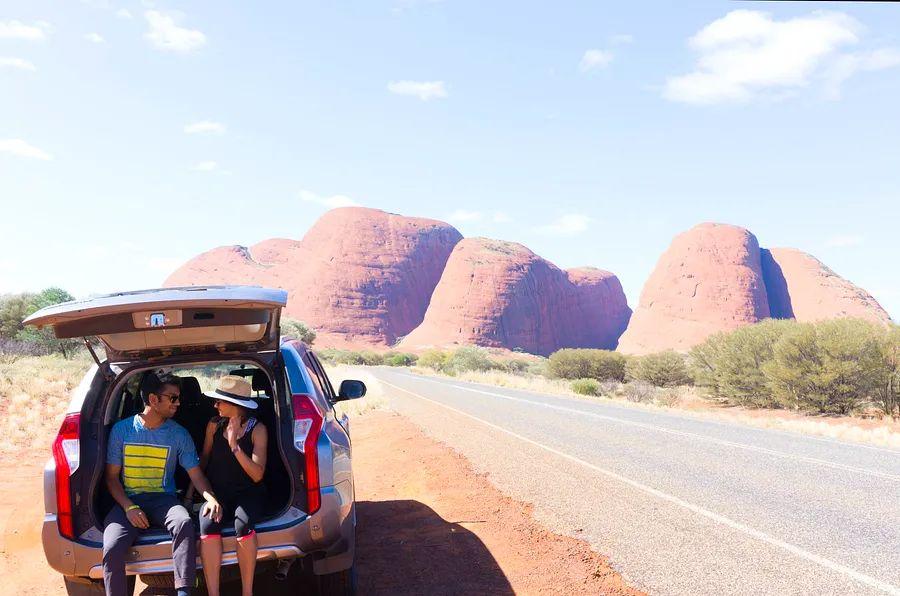 Cover Image for Six unusual Aussie driving laws every traveler should be aware of before getting behind the wheel
