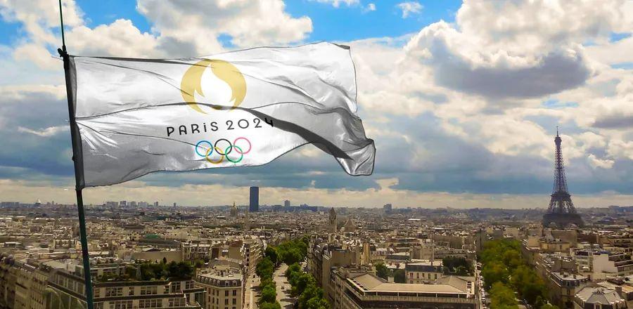 Cover Image for 9 Free Olympic Activities in Paris—No Reservations or Tickets Needed