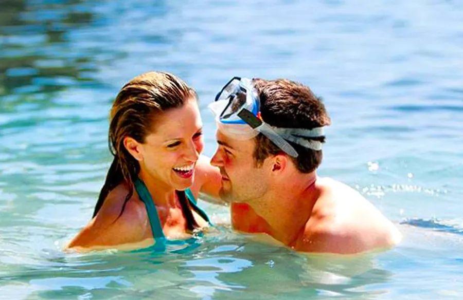 Cover Image for Reasons to Consider an Anniversary Cruise
