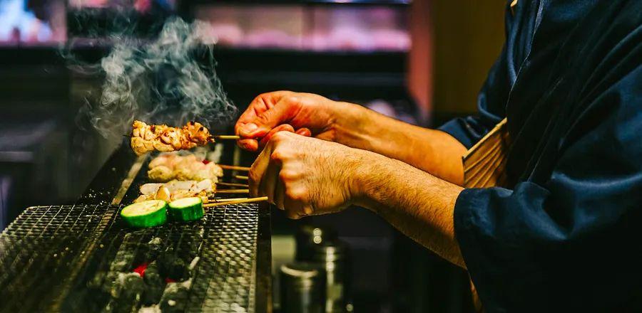 Cover Image for 8 Must-Try Japanese Street Foods