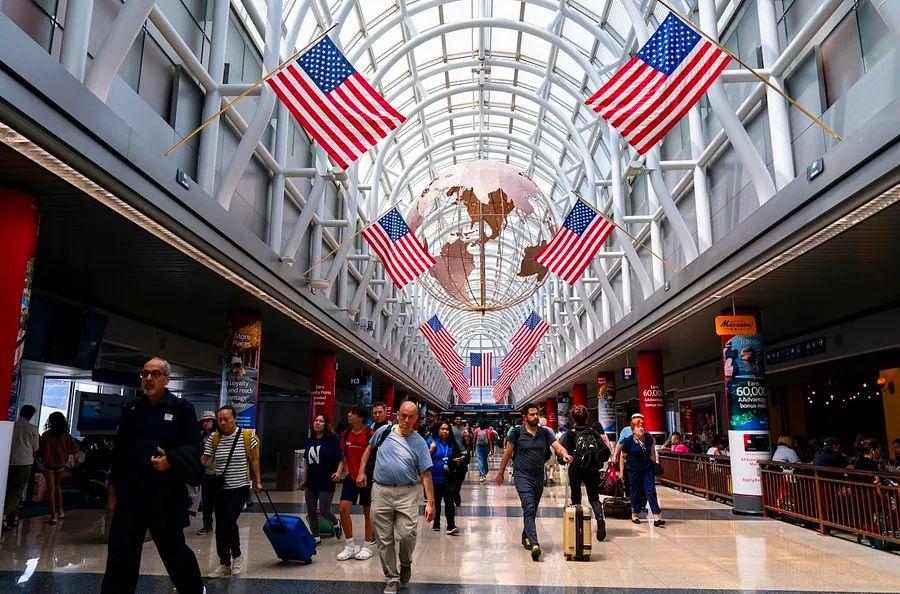 Cover Image for The Biden administration highlights new airline refund regulations in a renewed effort for 'more straightforward customer service'