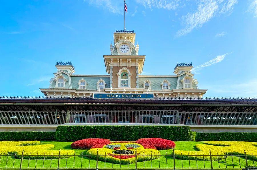 Cover Image for Why just having a Disney World ticket may not guarantee you entry this summer