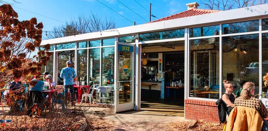 Cover Image for A Local Chef Shares His Ideal Day in Asheville, North Carolina