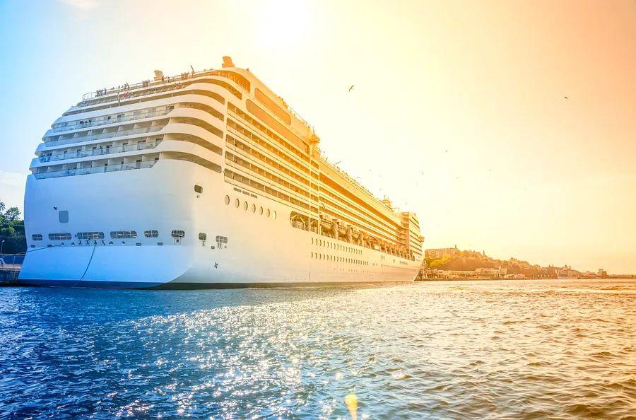 Cover Image for 5 reasons to think twice before booking a new cruise ship