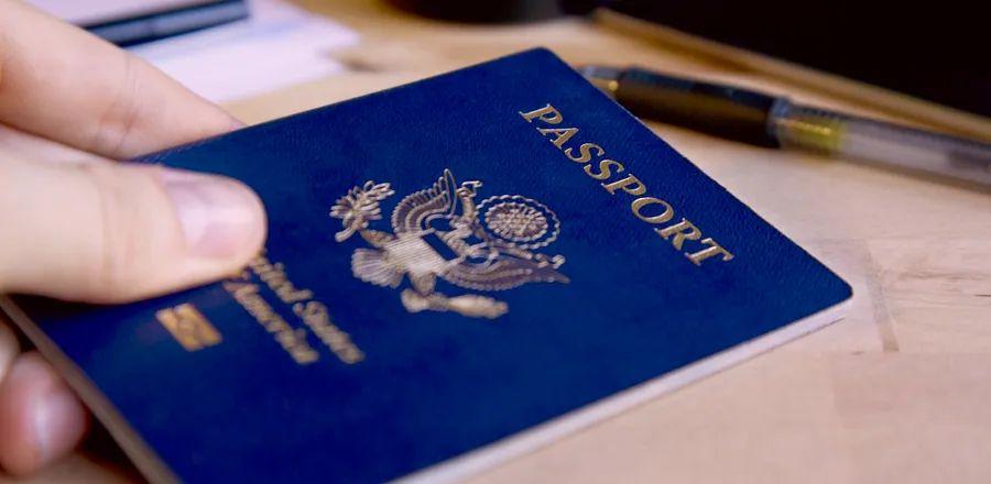 Cover Image for Biden Approves Order to Facilitate Online U.S. Passport Renewals