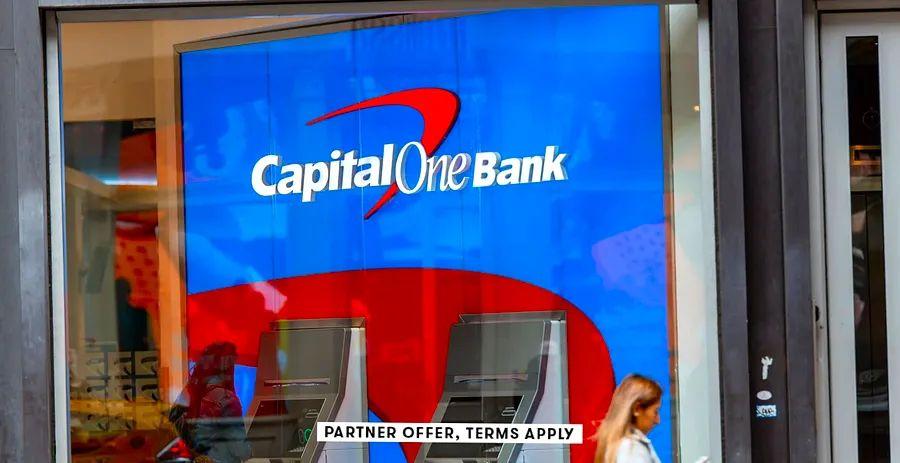 Cover Image for Capital One Platinum Credit Card Review: Sometimes Simplicity Works