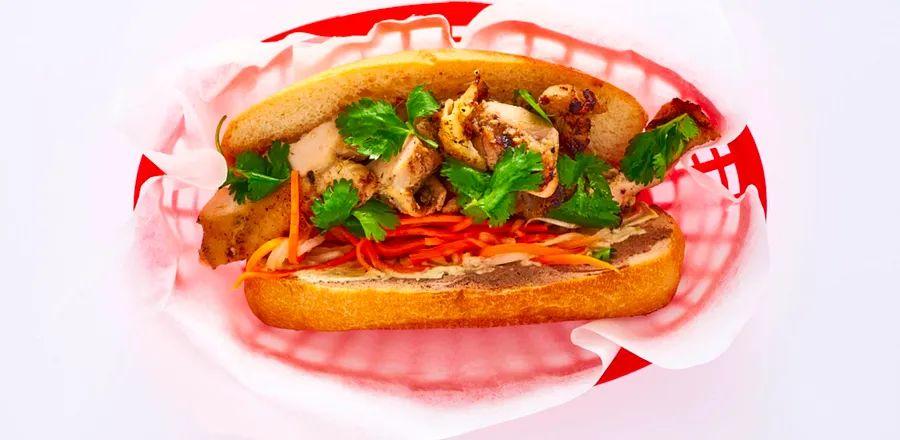Cover Image for 8 Must-Try Vietnamese Dishes and the Best Places to Enjoy Them