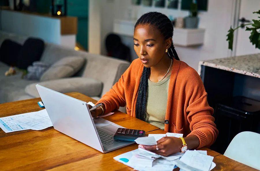Cover Image for Are your credit card rewards subject to taxes? Here’s why you might receive 1099 forms in the mail