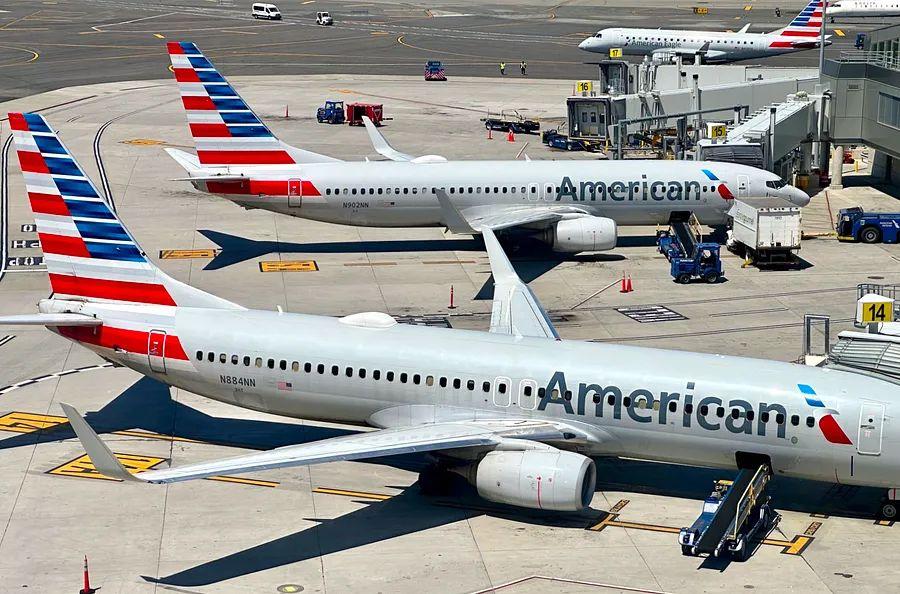 Cover Image for American Airlines introduces 4 new routes from LaGuardia, enhancing its presence in New York City