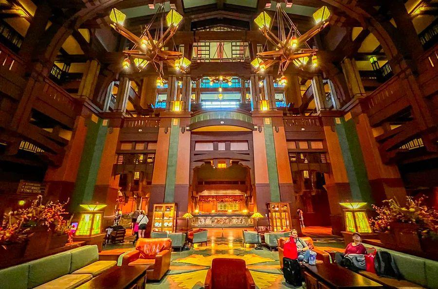 Cover Image for The hotel featuring exclusive access to Disneyland: Disney’s Grand Californian Hotel & Spa