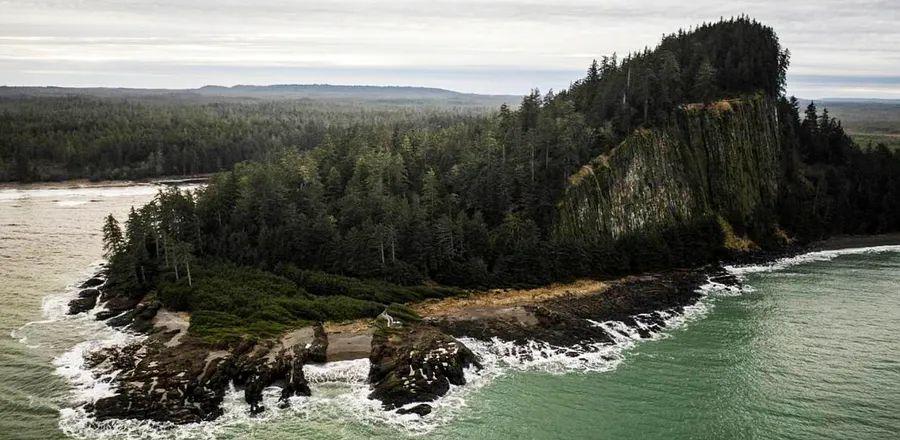 Cover Image for Discovering the Rich Indigenous Heritage of Haida Gwaii