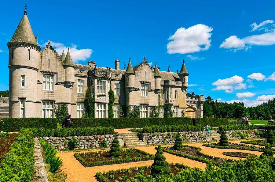 Cover Image for For the very first time, you can explore the interiors of Balmoral Castle