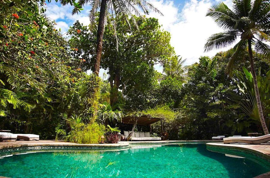 Cover Image for Introducing: Earn up to 9 points for every dollar spent on stays at World of Hyatt's newly added Mr & Mrs Smith properties