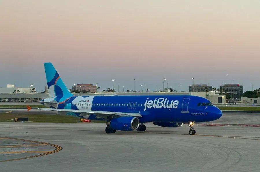 Cover Image for Don't miss out: 25% off JetBlue flights this autumn