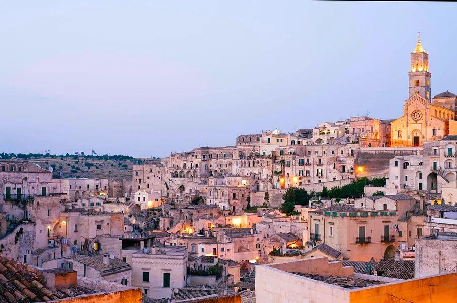Cover Image for Discover these 3 hidden gems in Italy away from the crowds.