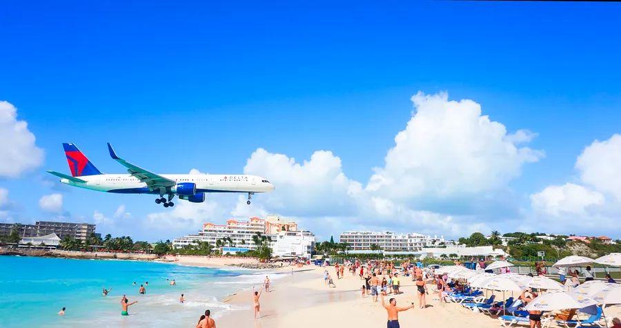 Cover Image for 9 Caribbean hotspots where you can enjoy a lie-flat seat on your flight