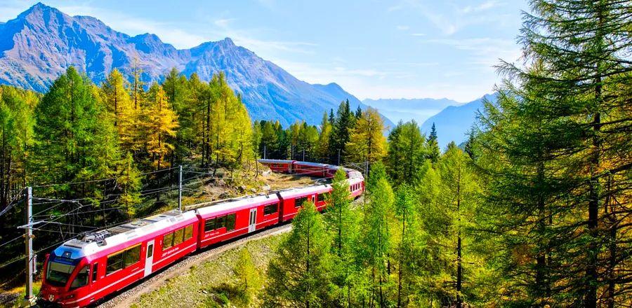 Cover Image for The Complete Guide to Exploring Europe by Train with a Eurail Pass