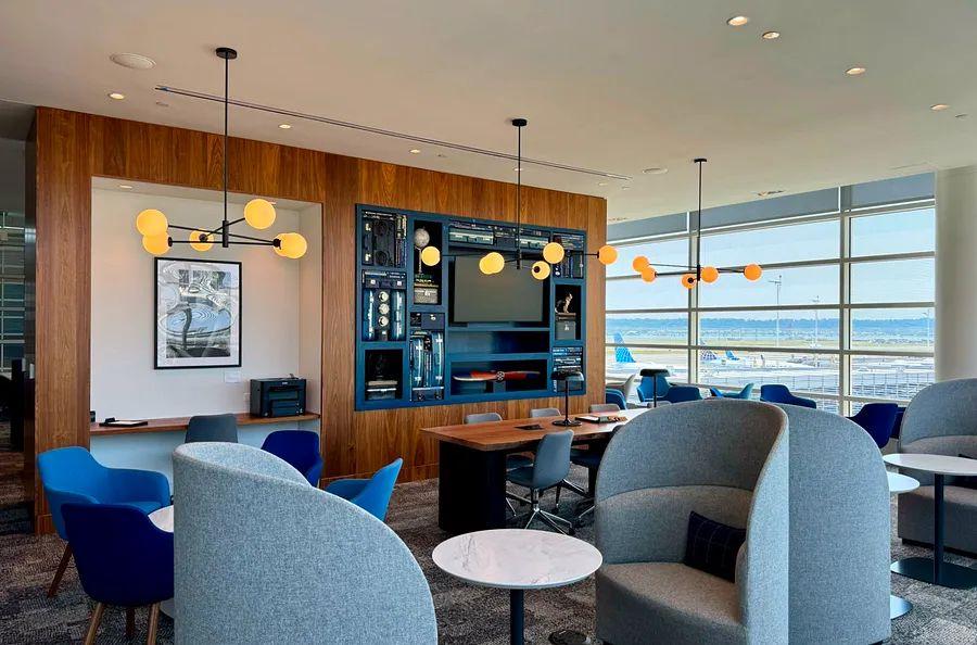 Cover Image for Breaking: Amex closes spas in Centurion Lounges to increase seating and alleviate overcrowding